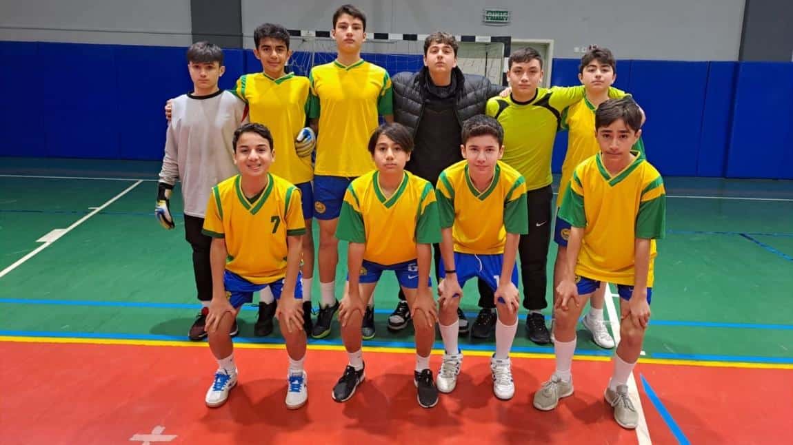 Okulumuz Futsal Takımı Galibiyetlere Koşuyor